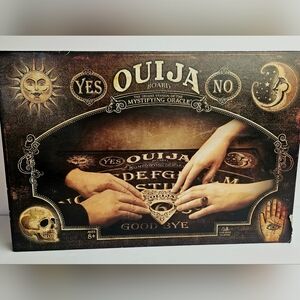 Hasbro Deluxe Ouija Board Game with Planchette – Classic Spirit Talking Board –
